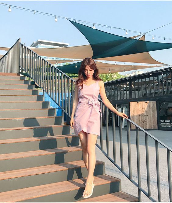dam cuoi ban mac gi 18 y tuong trang phuc noi bat giup ban vua dep vua sang 12