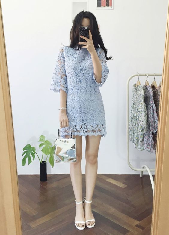 dam cuoi ban mac gi 18 y tuong trang phuc noi bat giup ban vua dep vua sang 14