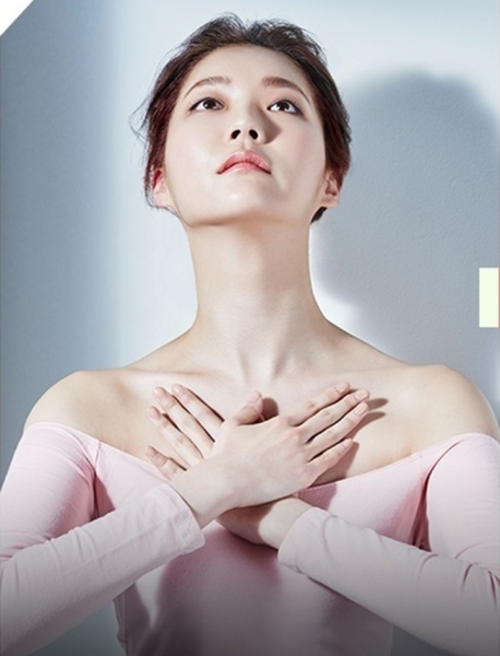 5 bài tập đơn giản giúp cổ thon, cằm gọn, mặt đẹp như minh tinh Hàn Quốc 103 nambaitapdongiangiupcothoncamgonmot